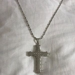 🔮📿Silver toned Cross Necklace 🌟🏅